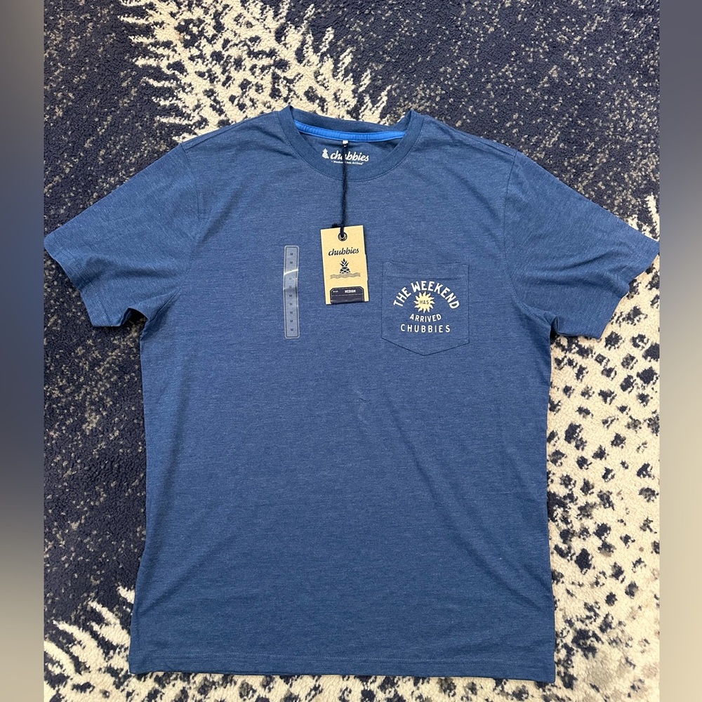 New, Men’s Chubbies shirt. The Surfer